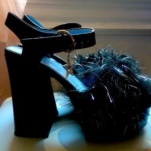 Deliahs dollskill feather heels